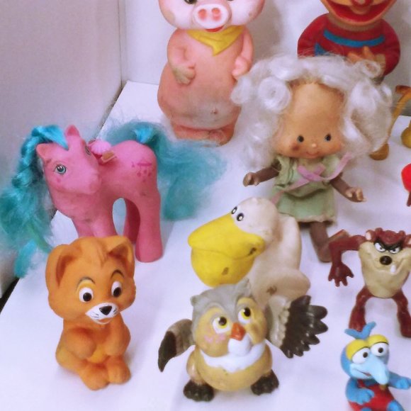Lot of 27 Vintage 70s-80s Toys Assorted Karcher Monster Ernie Lil Pony Taz Smurf - Picture 8 of 12